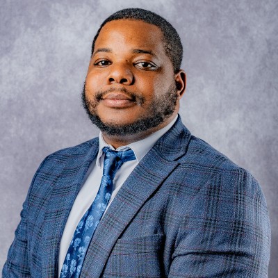 Headshot of Board Advisor Dr. Peter Blaine.
